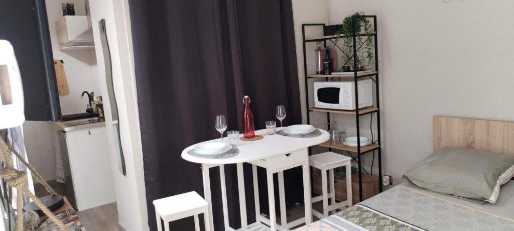 Appartement Calme Et Bien Situe タルブ エクステリア 写真