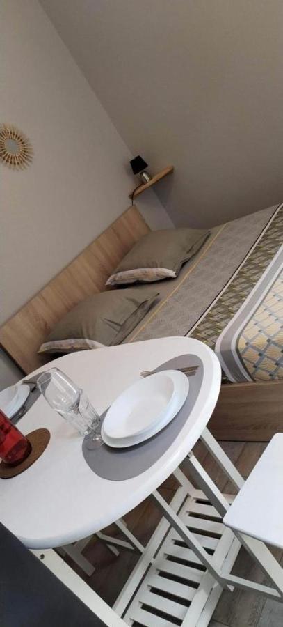 Appartement Calme Et Bien Situe タルブ エクステリア 写真